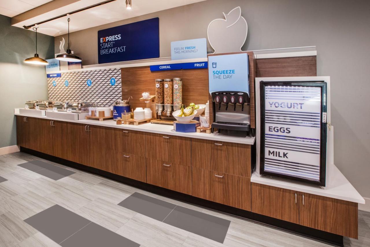 Holiday Inn Express Quantico - Stafford By Ihg Esterno foto