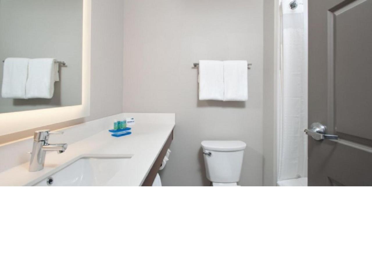 Holiday Inn Express Quantico - Stafford By Ihg Esterno foto