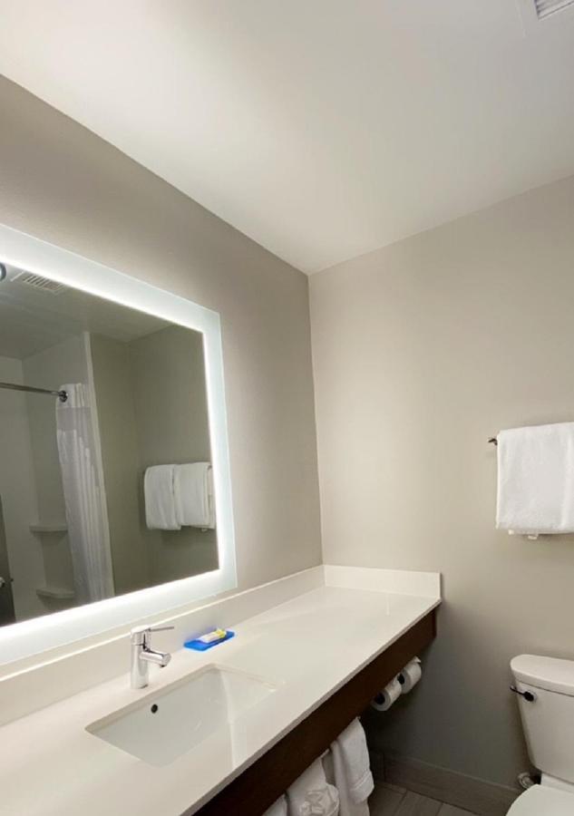 Holiday Inn Express Quantico - Stafford By Ihg Esterno foto