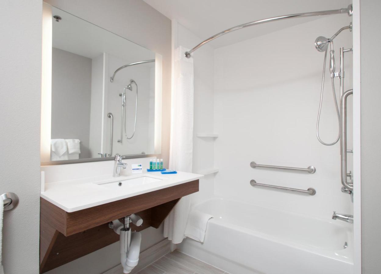 Holiday Inn Express Quantico - Stafford By Ihg Esterno foto