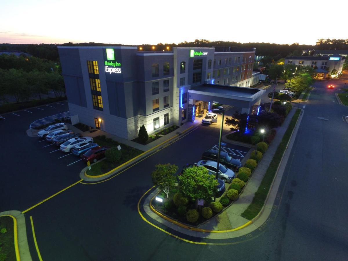 Holiday Inn Express Quantico - Stafford By Ihg Esterno foto